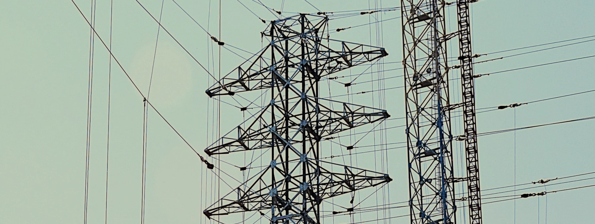 Design and Support of 138 kV 2-Circuit Tangent Tower, CenterPoint Energy, United States of America